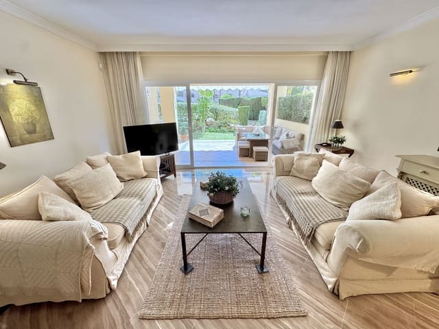 2 soveværelse Lejlighed til salg i Elviria, Marbella - € 625.000 (Ref: 9796317)