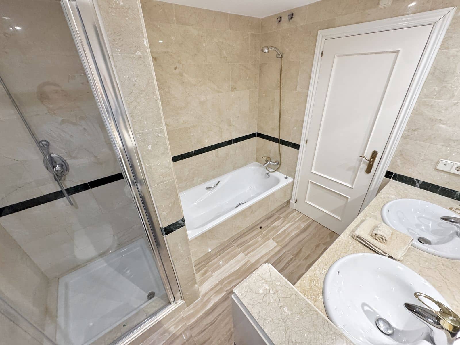 2 soveværelse Lejlighed til salg i Elviria - € 625.000 (Ref: 9796317)