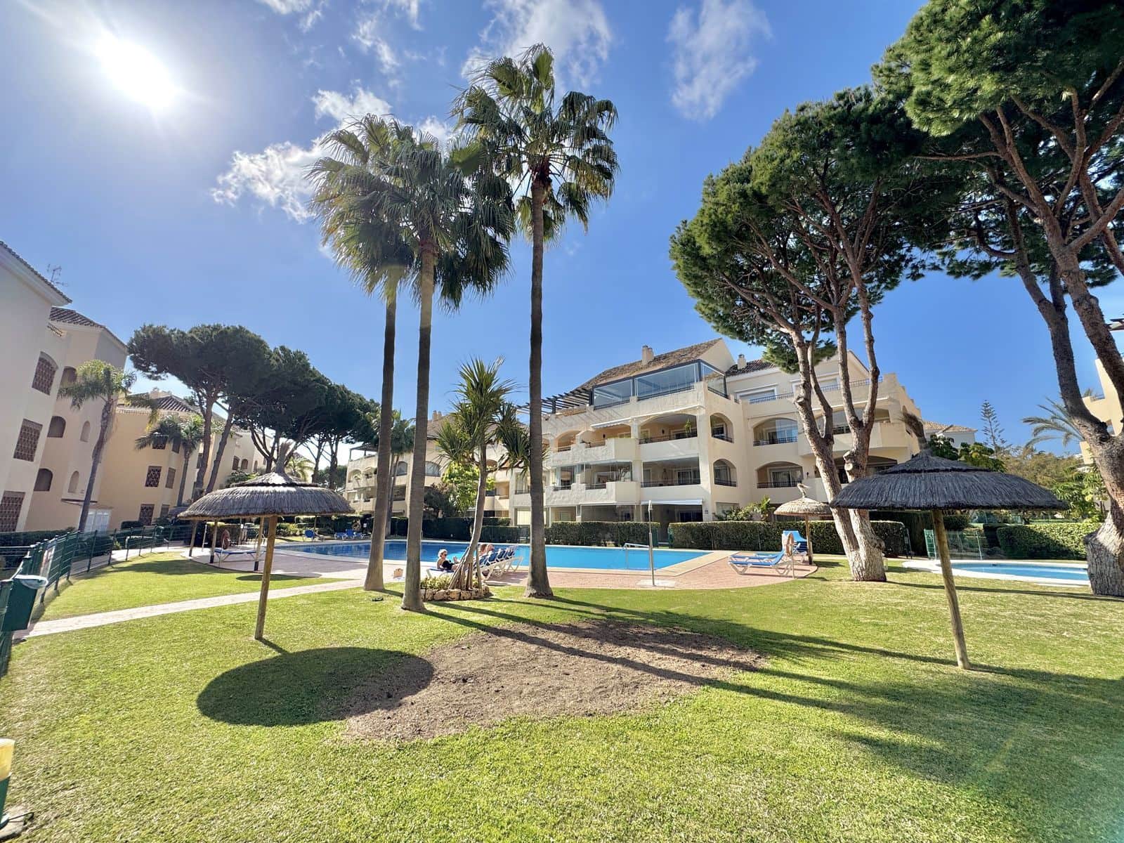 2 soveværelse Lejlighed til salg i Elviria - € 625.000 (Ref: 9796317)