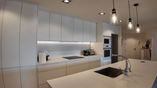 3 slaapkamer Appartement te koop in San Pedro de Alcantara, Marbella - € 635.000 (Ref: 9796321)