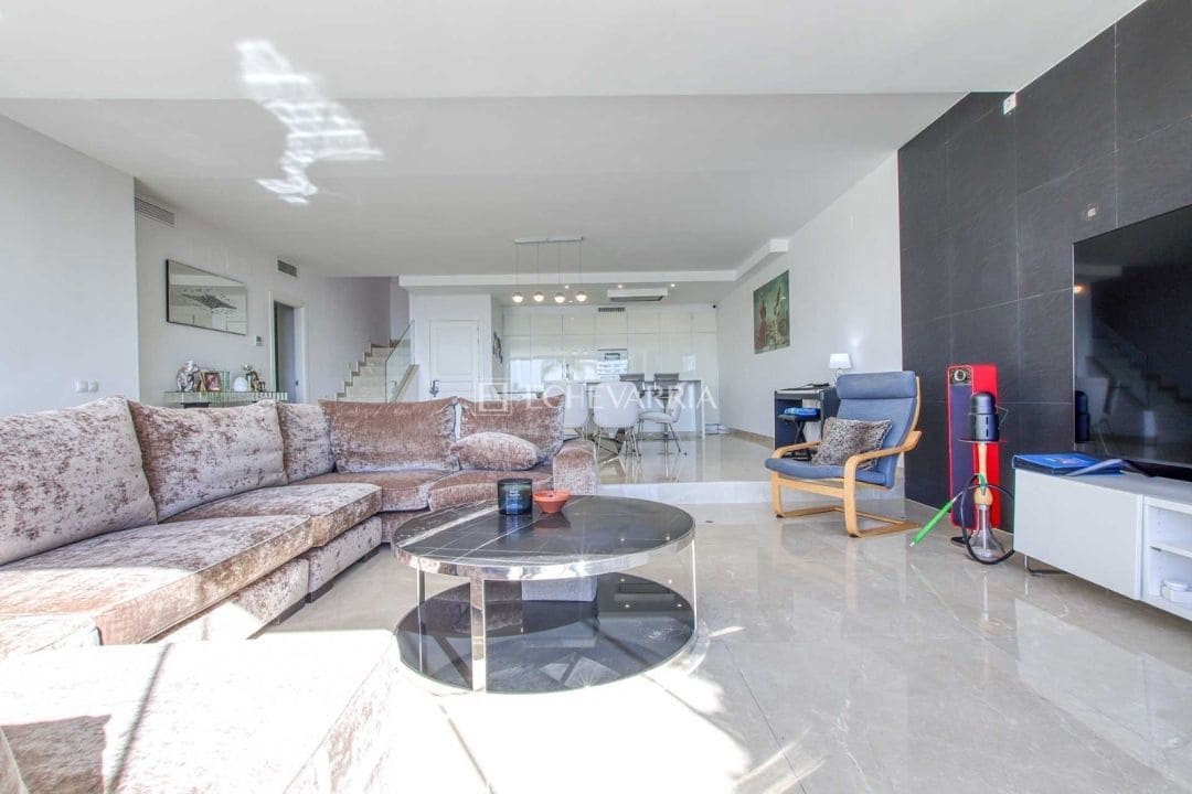 4 soveværelse Byhus til salg i Marbella - € 950.000 (Ref: 9796322)