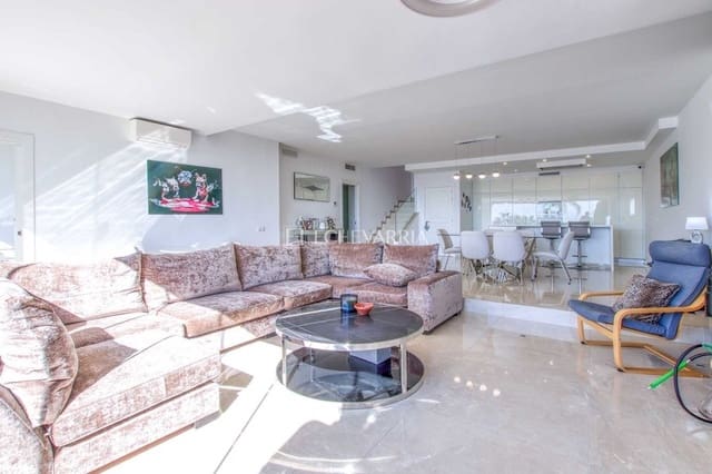 4 soveværelse Byhus til salg i Marbella - € 950.000 (Ref: 9796322)
