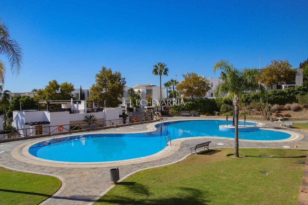 4 soveværelse Byhus til salg i Marbella - € 950.000 (Ref: 9796322)