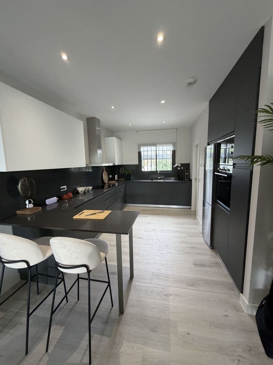 3 sypialnia Dom na sprzedaż w San Roque - 695 000 € (Ref: 9796325)