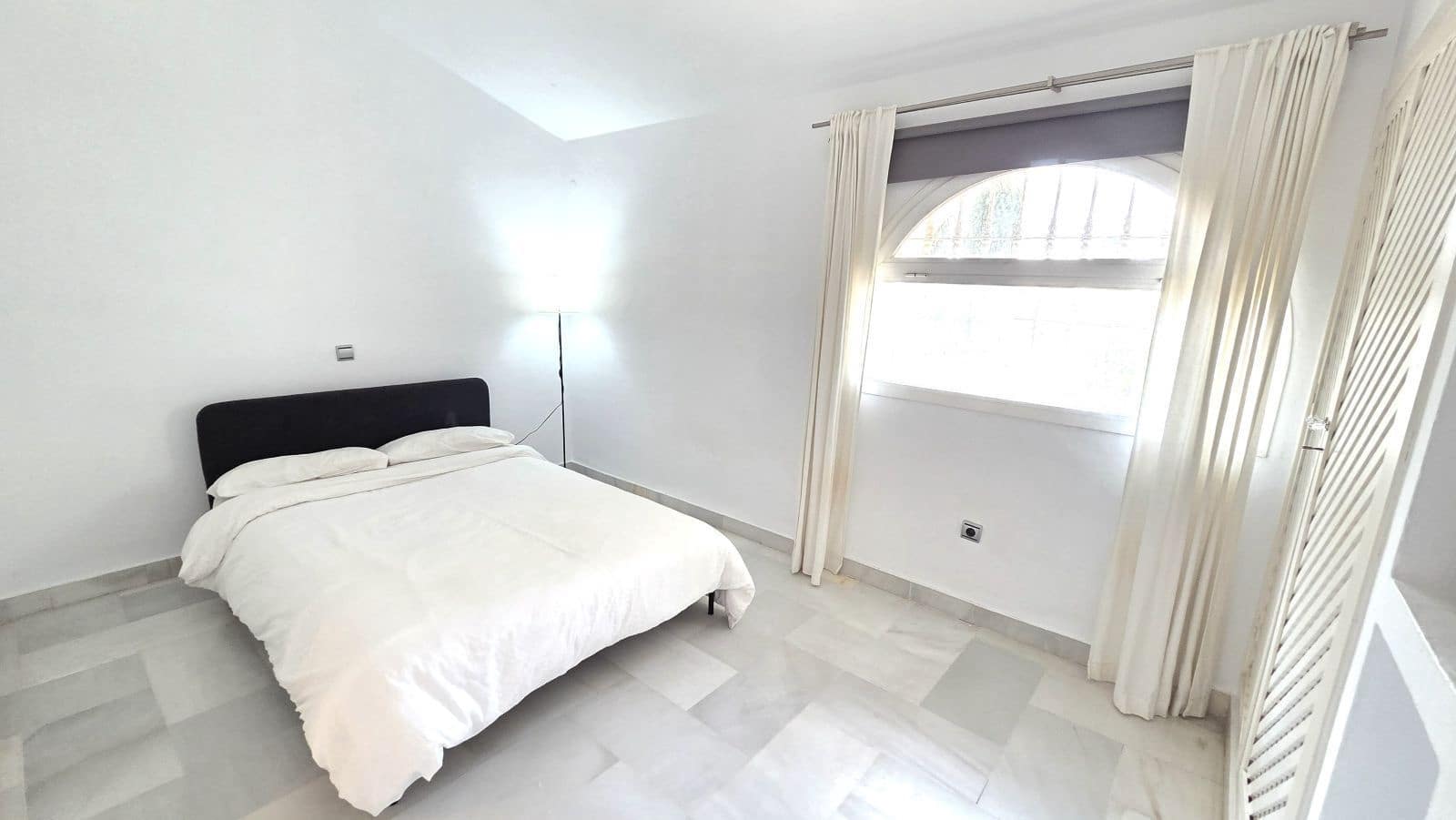 3 camera da letto Villetta Bifamiliare in vendita in Marbella - 800.000 € (Rif: 9796333)