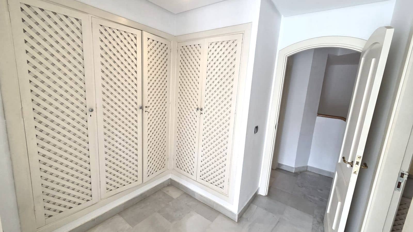 3 camera da letto Villetta Bifamiliare in vendita in Marbella - 800.000 € (Rif: 9796333)