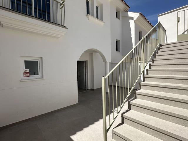 4 makuuhuone Huvila myytävänä paikassa Torrequebrada, Benalmádena - 795 000 € (Ref: 9796334)