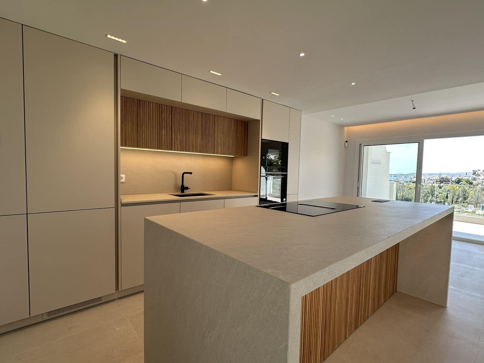 4 makuuhuone Huvila myytävänä paikassa Torrequebrada - 795 000 € (Ref: 9796334)