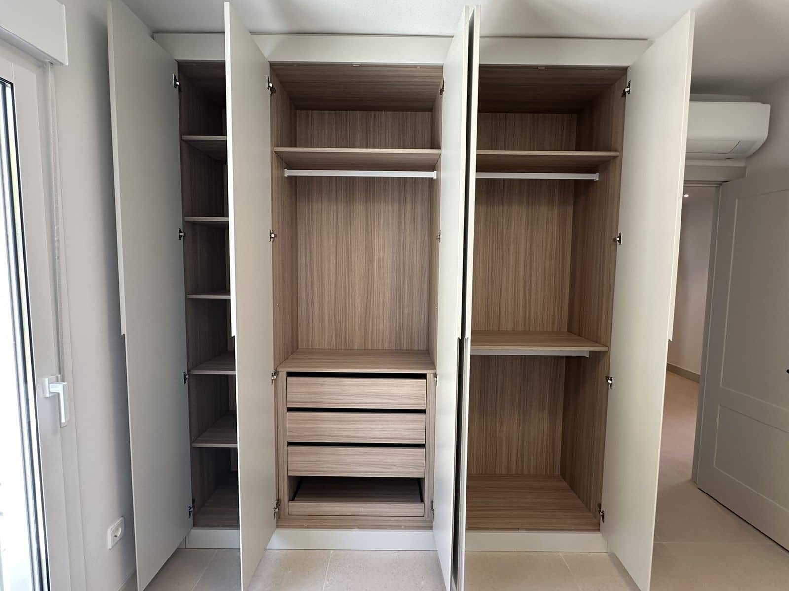 4 makuuhuone Omakotitalo myytävänä paikassa Torrequebrada - 795 000 € (Ref: 9796335)