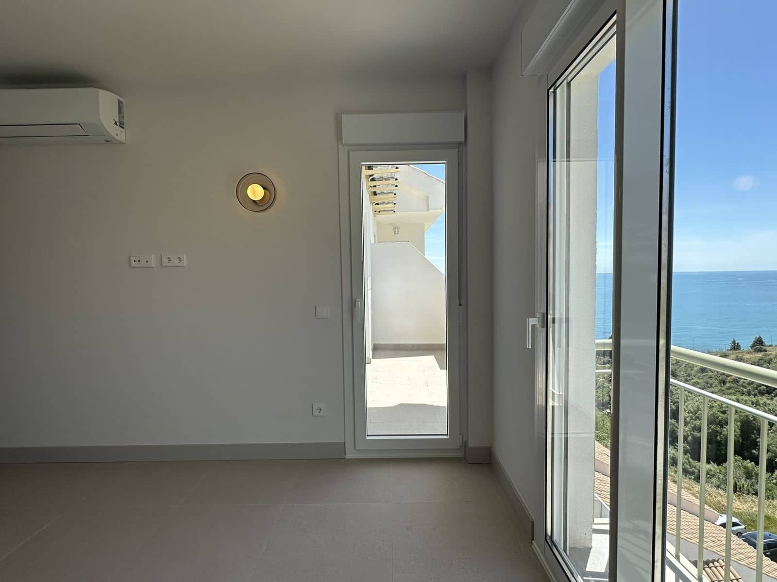 4 makuuhuone Omakotitalo myytävänä paikassa Torrequebrada - 795 000 € (Ref: 9796335)