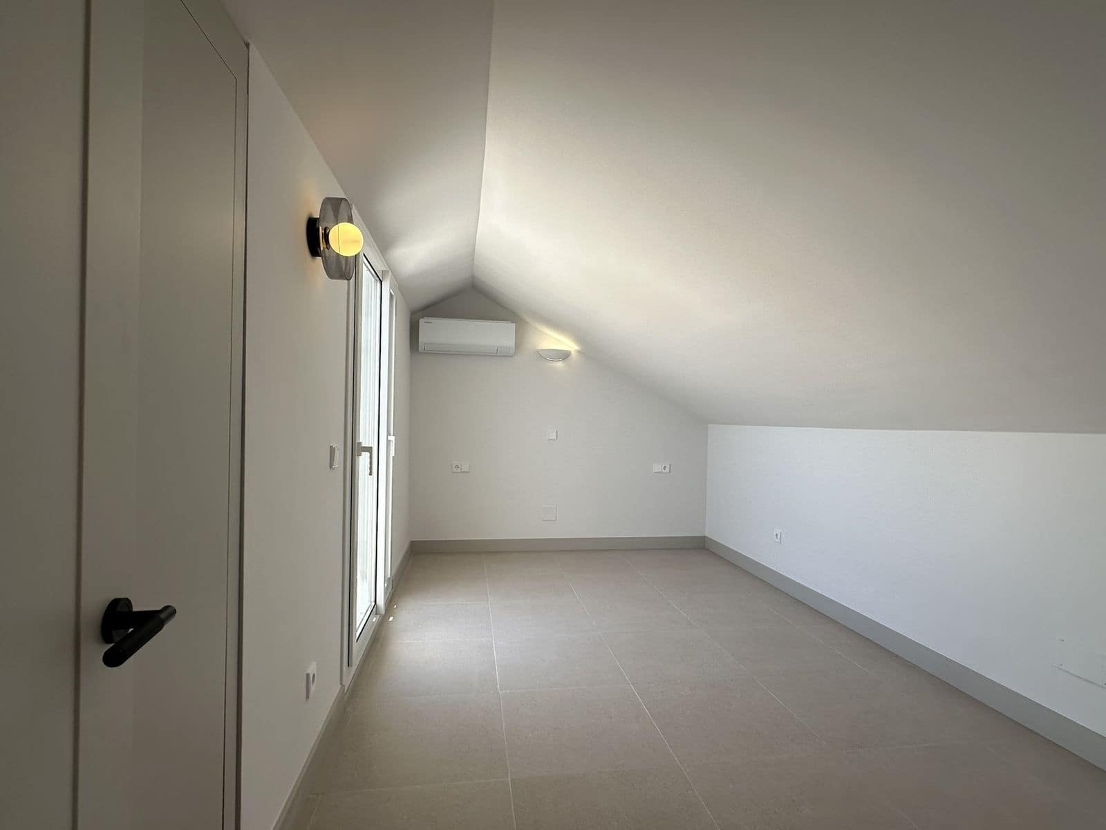 4 makuuhuone Omakotitalo myytävänä paikassa Torrequebrada - 795 000 € (Ref: 9796335)