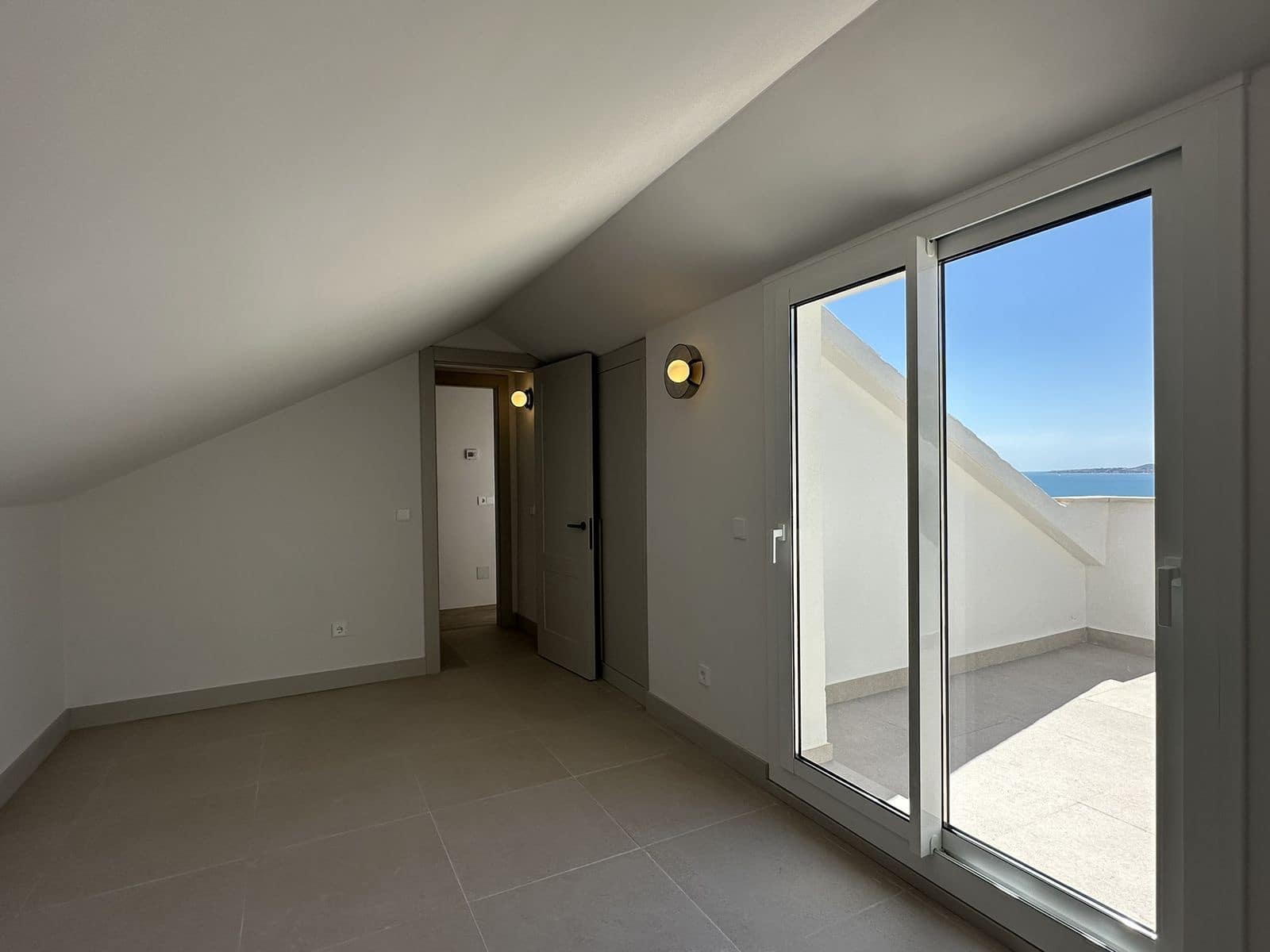 4 makuuhuone Omakotitalo myytävänä paikassa Torrequebrada - 795 000 € (Ref: 9796335)