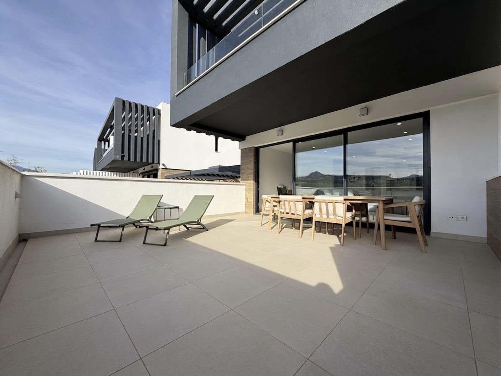 Pareado de 3 habitaciones en Atalaya-Isdabe en venta - 745.000 € (Ref: 9796339)