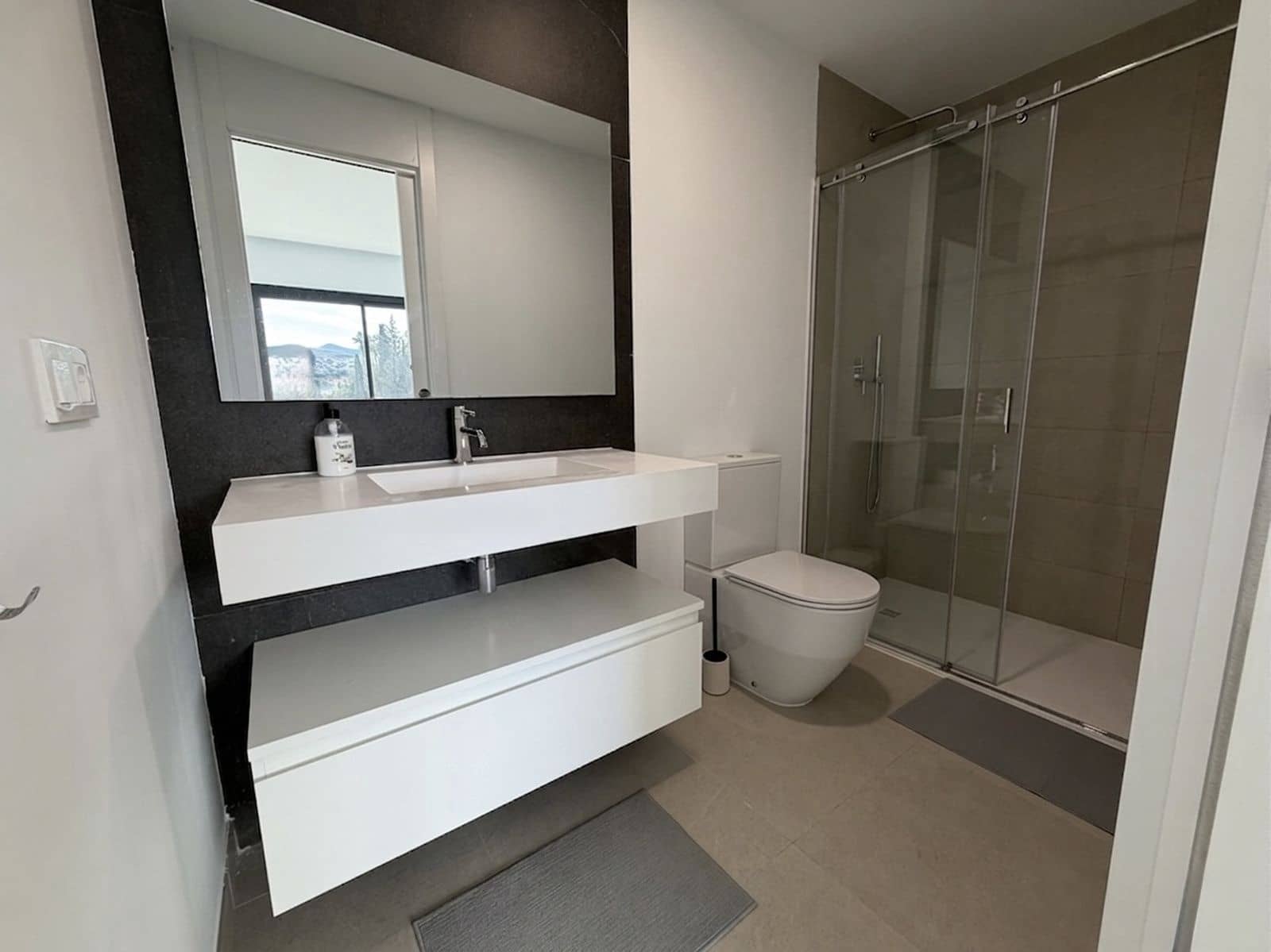 Pareado de 3 habitaciones en Atalaya-Isdabe en venta - 745.000 € (Ref: 9796339)