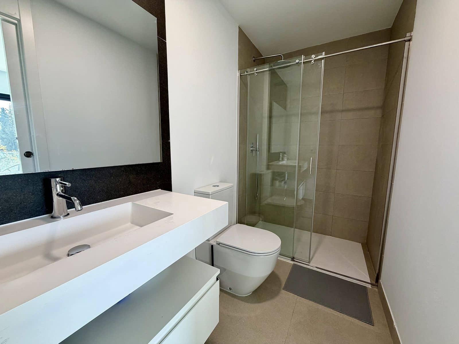 Pareado de 3 habitaciones en Atalaya-Isdabe en venta - 745.000 € (Ref: 9796339)