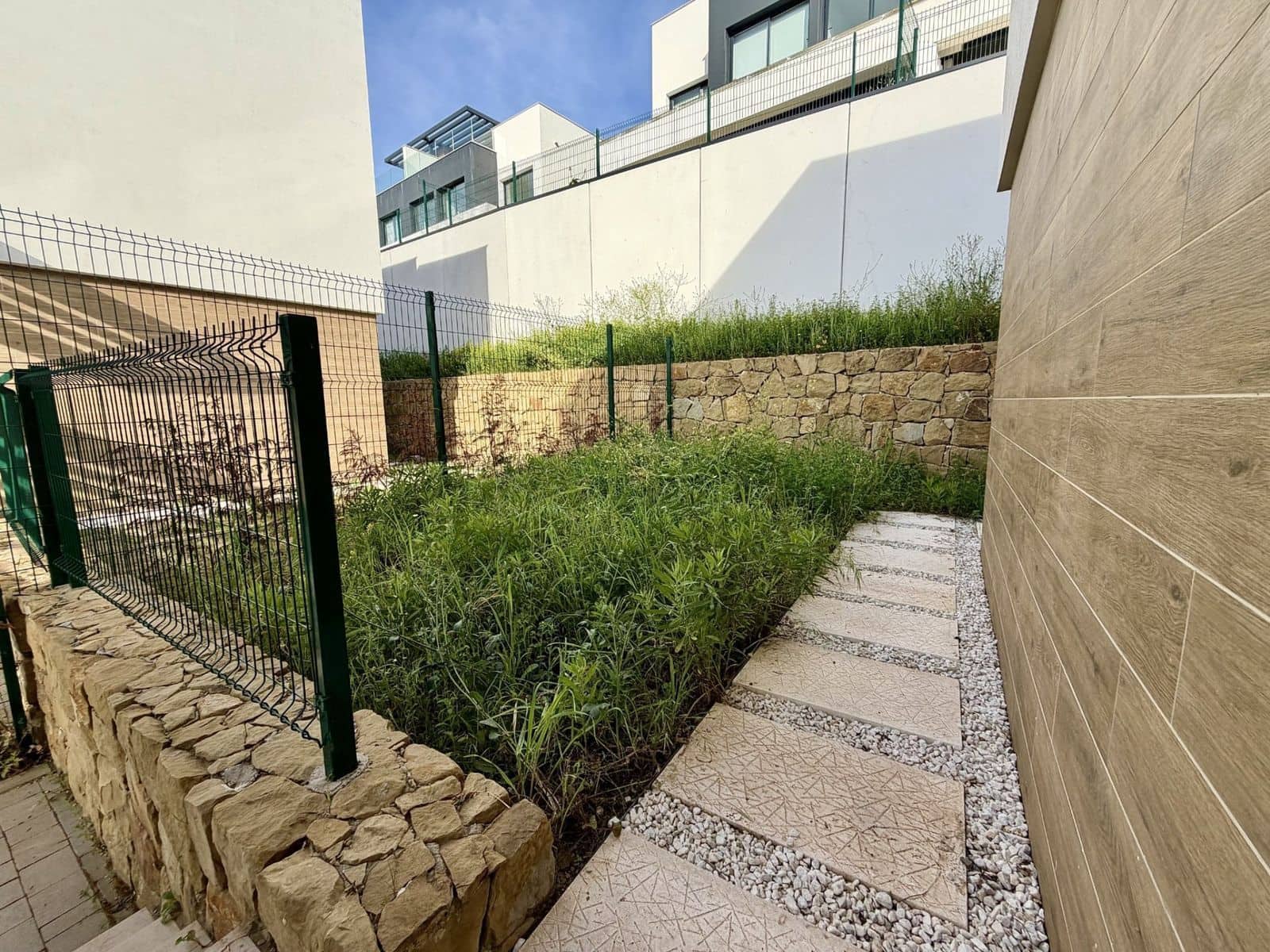 Pareado de 3 habitaciones en Atalaya-Isdabe en venta - 745.000 € (Ref: 9796339)