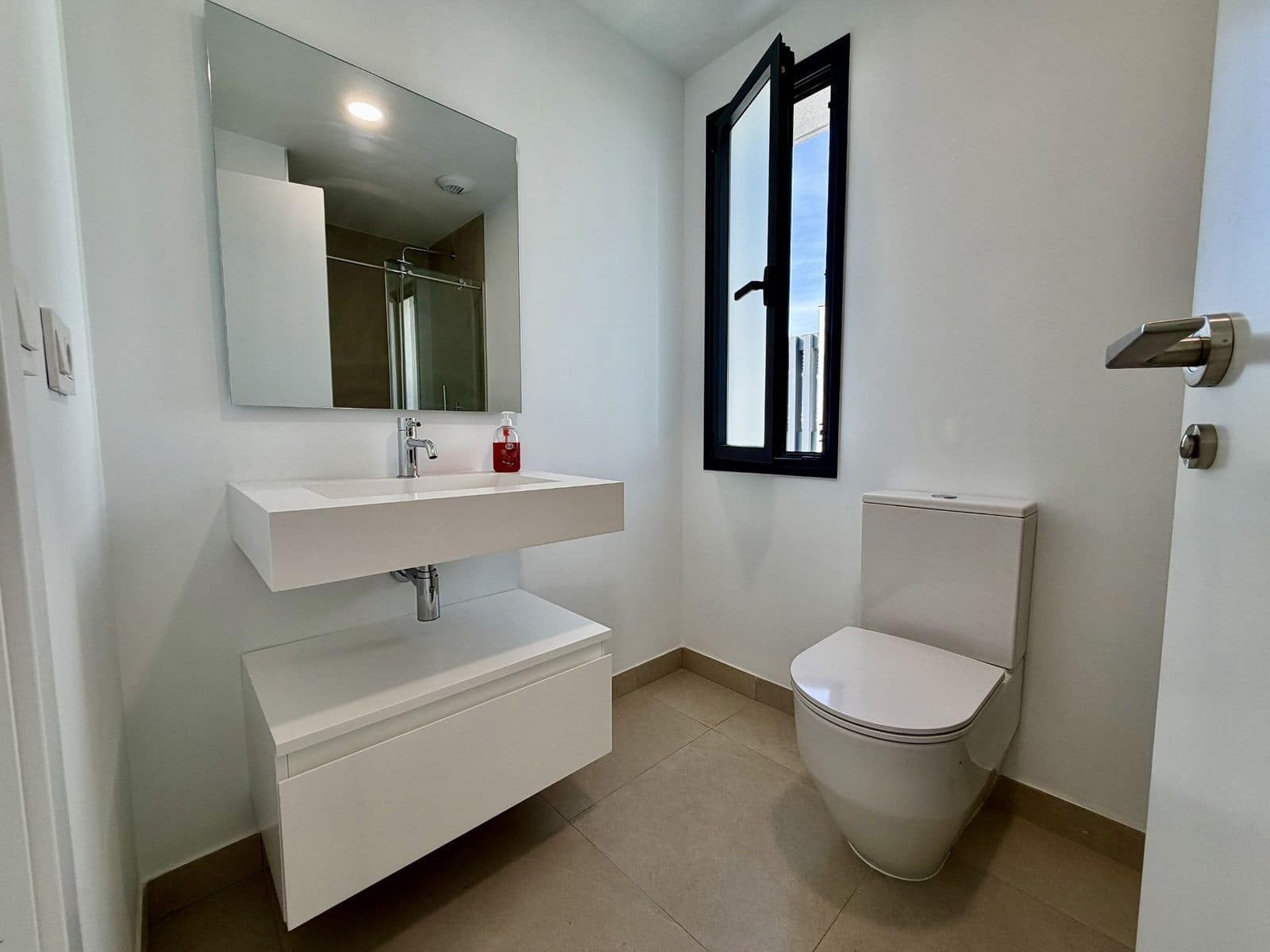 Pareado de 3 habitaciones en Atalaya-Isdabe en venta - 745.000 € (Ref: 9796339)