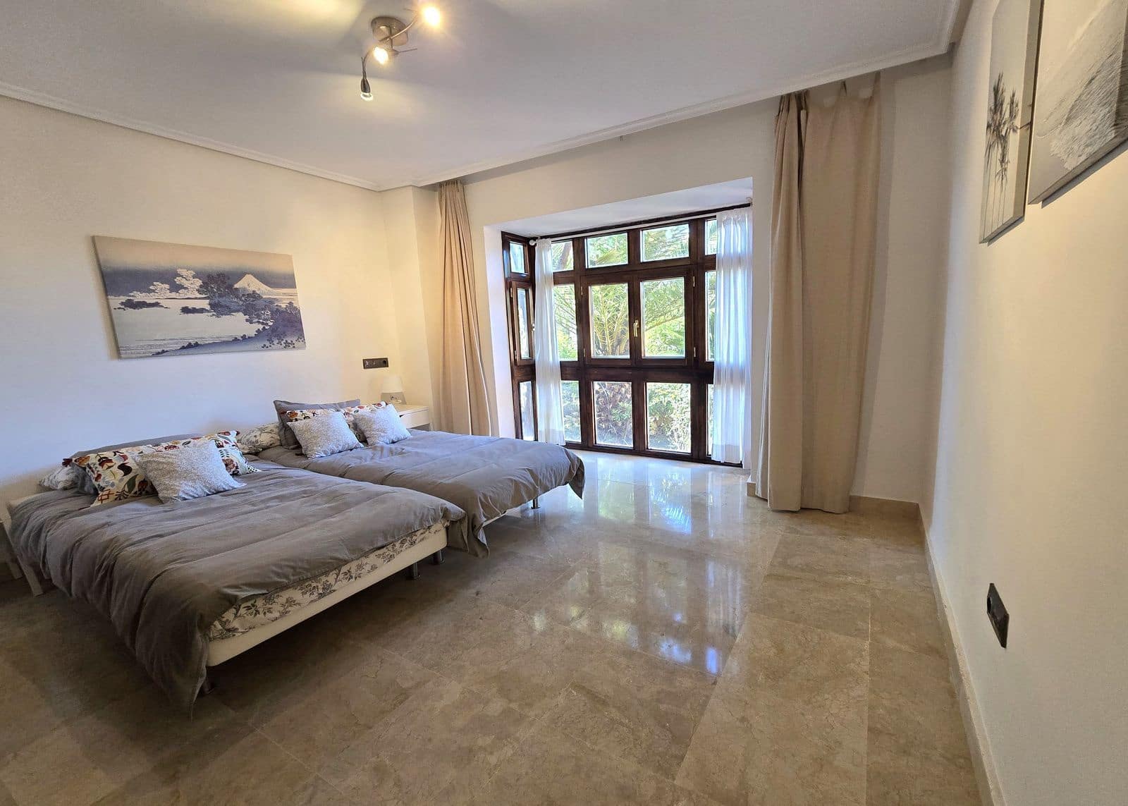 Apartamento de 2 habitaciones en La Mairena en venta - 360.000 € (Ref: 9796340)