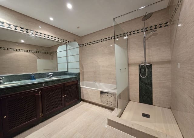 2 sovrum Lägenhet till salu i La Mairena, Ojen - 360 000 € (Ref: 9796340)