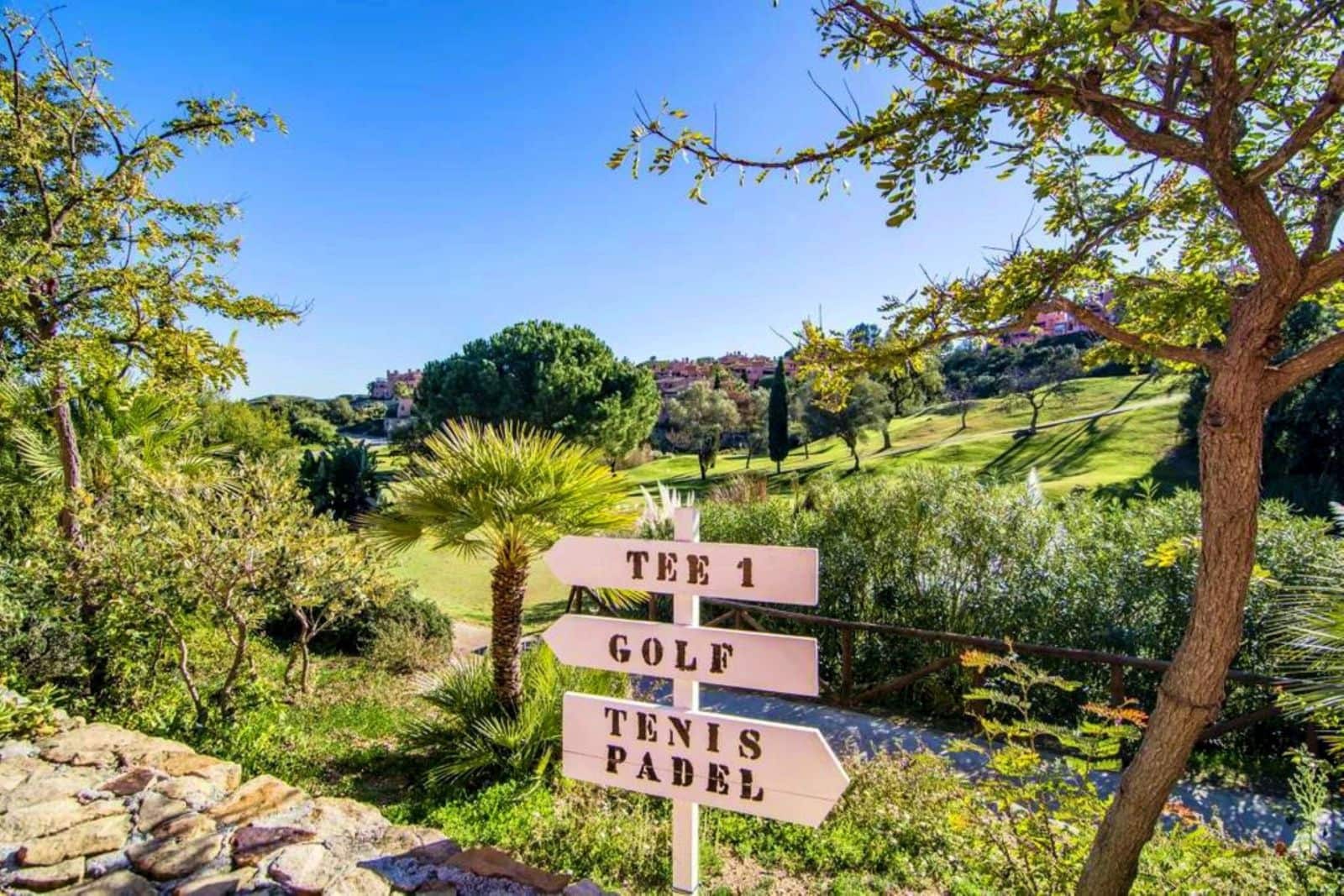 Apartamento de 2 habitaciones en La Mairena en venta - 360.000 € (Ref: 9796340)