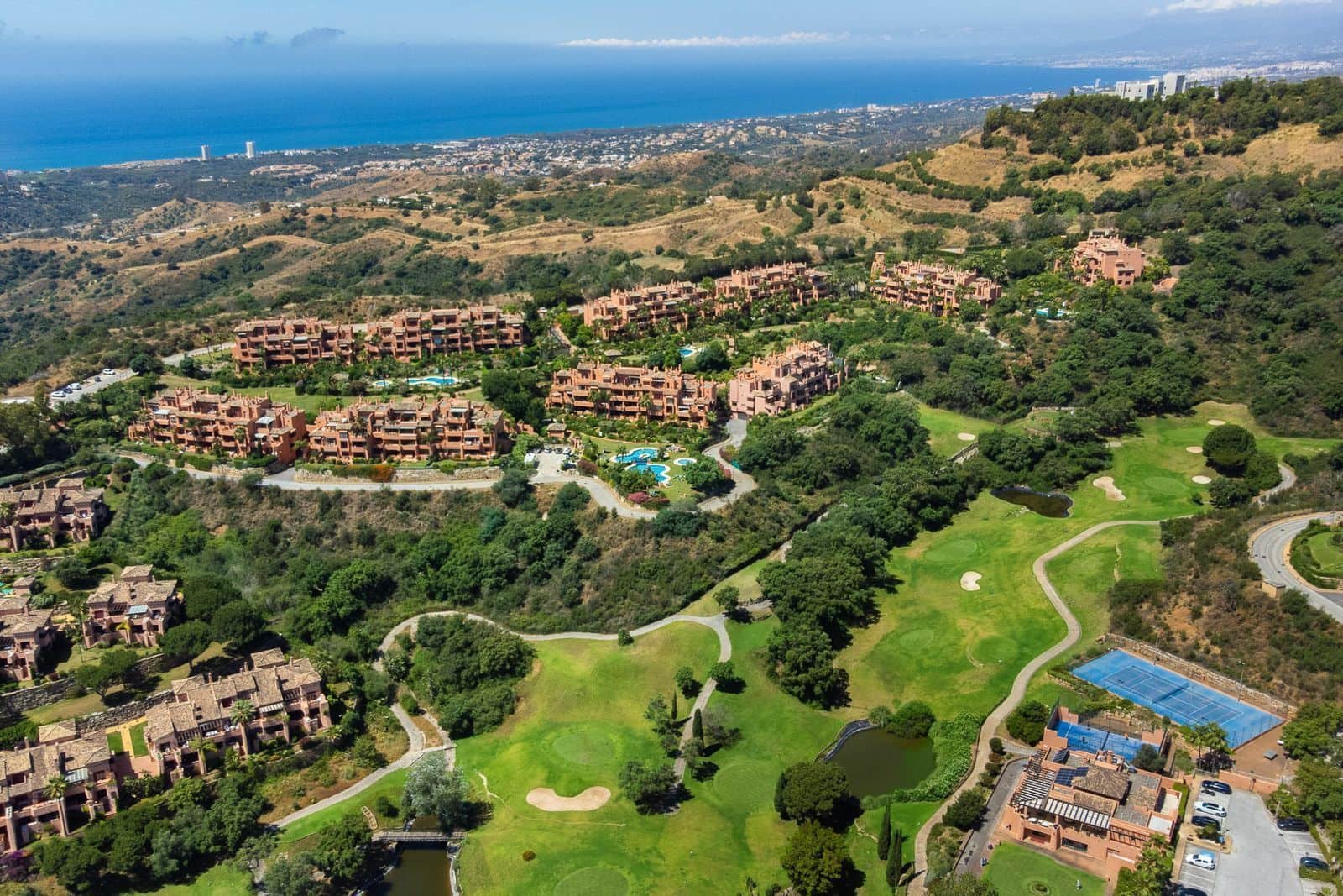 Apartamento de 2 habitaciones en La Mairena en venta - 360.000 € (Ref: 9796340)