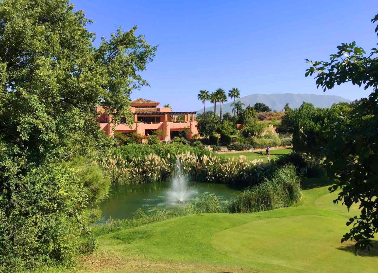 Apartamento de 2 habitaciones en La Mairena en venta - 360.000 € (Ref: 9796340)