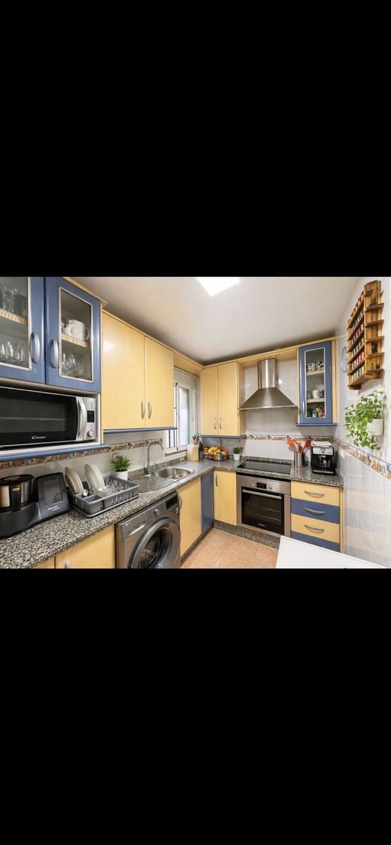 2 soveværelse Lejlighed til salg i Estepona - € 320.000 (Ref: 9796344)