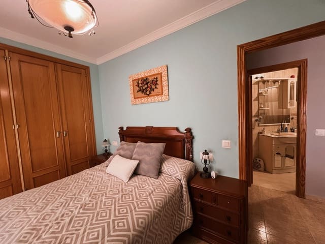 2 soveværelse Lejlighed til salg i Estepona - € 320.000 (Ref: 9796344)