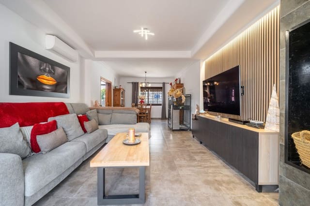 3 quarto Moradia Geminada para venda em Bel-Air, Estepona - 990 000 € (Ref: 9796346)