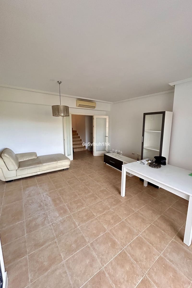 4 slaapkamer Huis te koop in Mijas Costa - € 449.000 (Ref: 9796351)