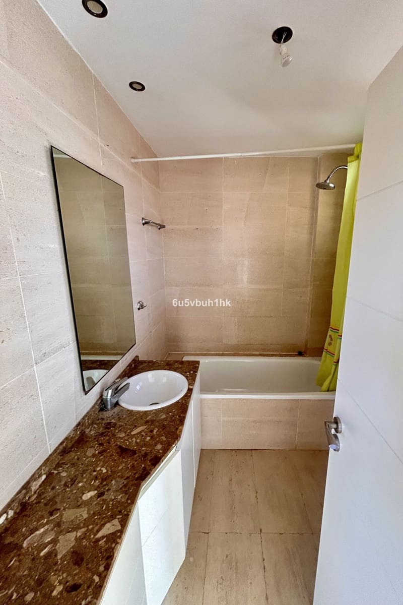 4 slaapkamer Huis te koop in Mijas Costa - € 449.000 (Ref: 9796351)