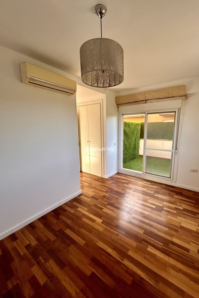 4 slaapkamer Huis te koop in Mijas Costa - € 449.000 (Ref: 9796351)