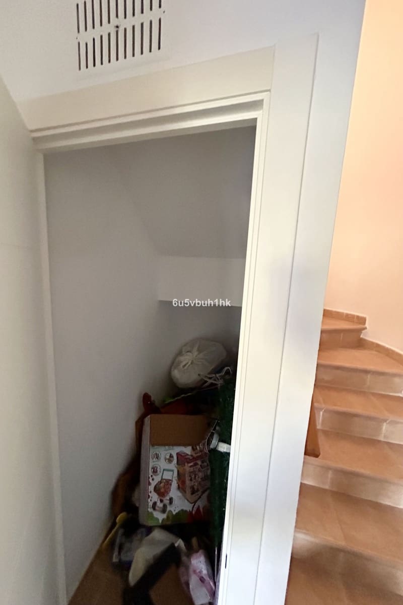 4 slaapkamer Huis te koop in Mijas Costa - € 449.000 (Ref: 9796351)