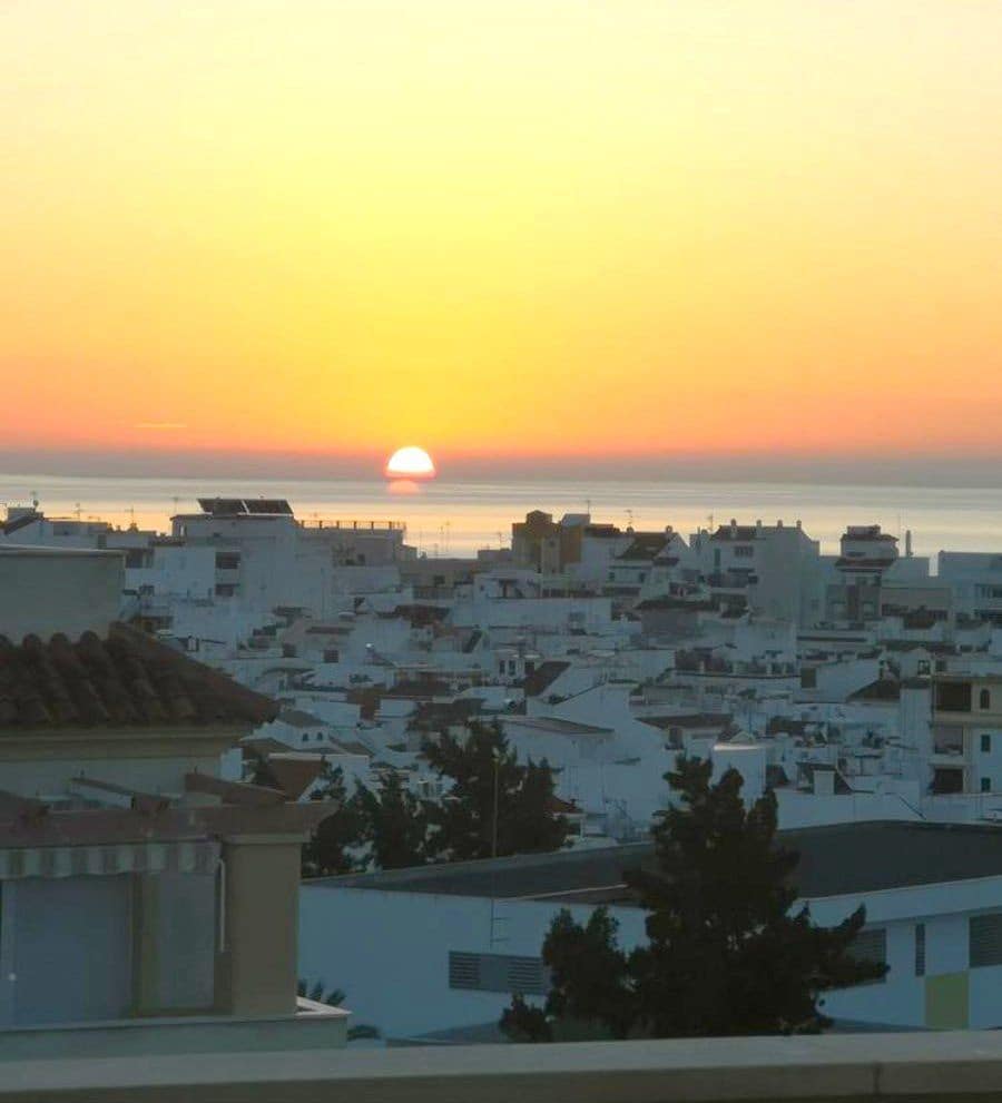 2 soveværelse Penthouse til salg i Estepona - € 749.000 (Ref: 9796353)