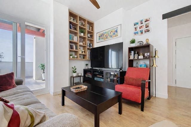 2 soveværelse Penthouse til salg i Estepona - € 749.000 (Ref: 9796353)