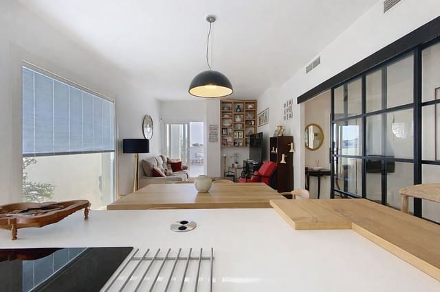 2 soveværelse Penthouse til salg i Estepona - € 749.000 (Ref: 9796353)