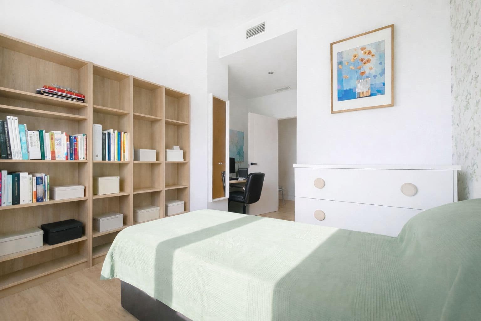 2 soveværelse Penthouse til salg i Estepona - € 749.000 (Ref: 9796353)