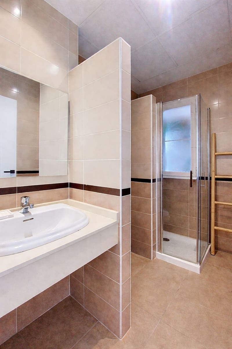 2 soveværelse Penthouse til salg i Estepona - € 749.000 (Ref: 9796353)