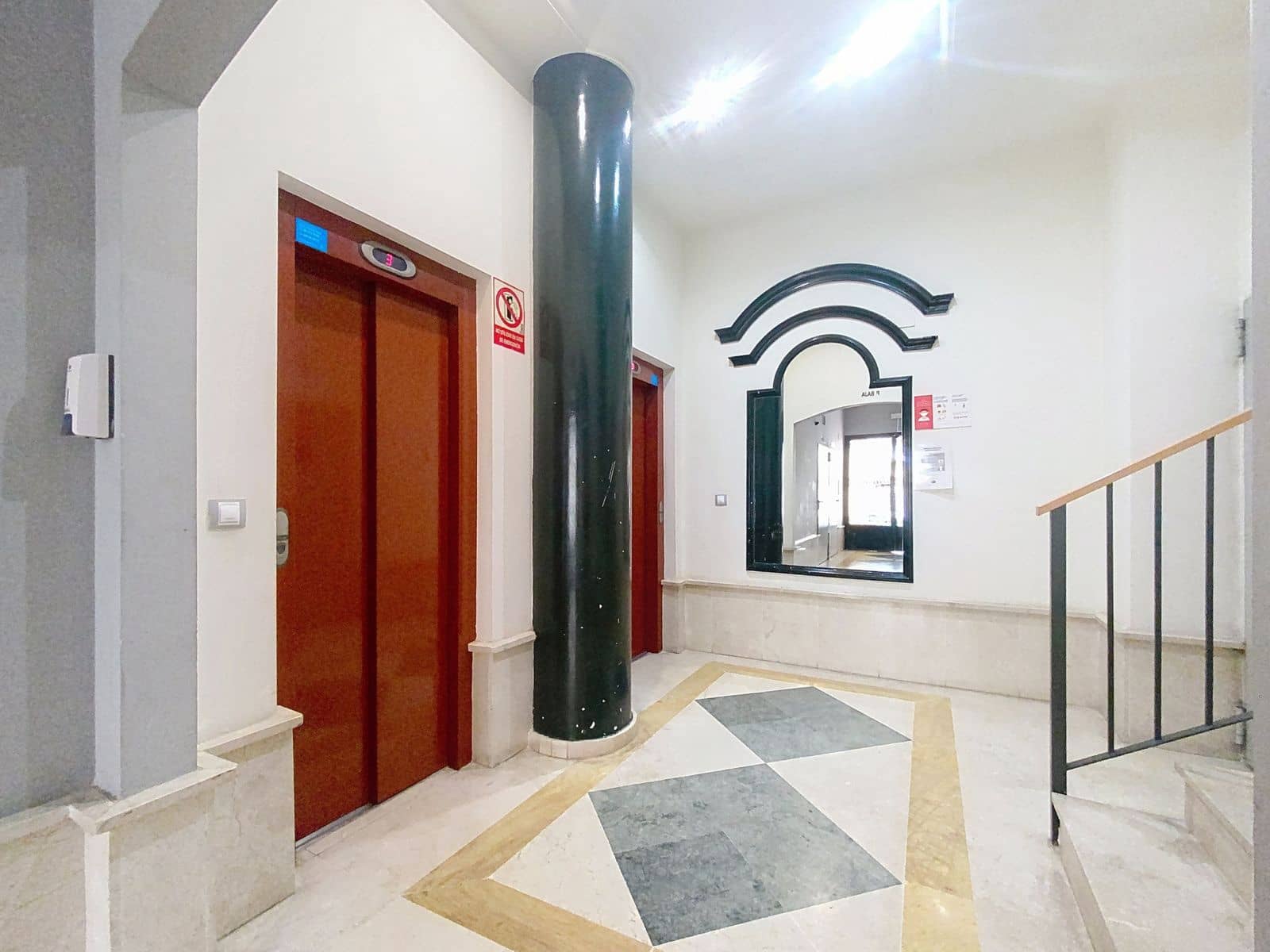 2 soveværelse Penthouse til salg i Estepona - € 749.000 (Ref: 9796353)