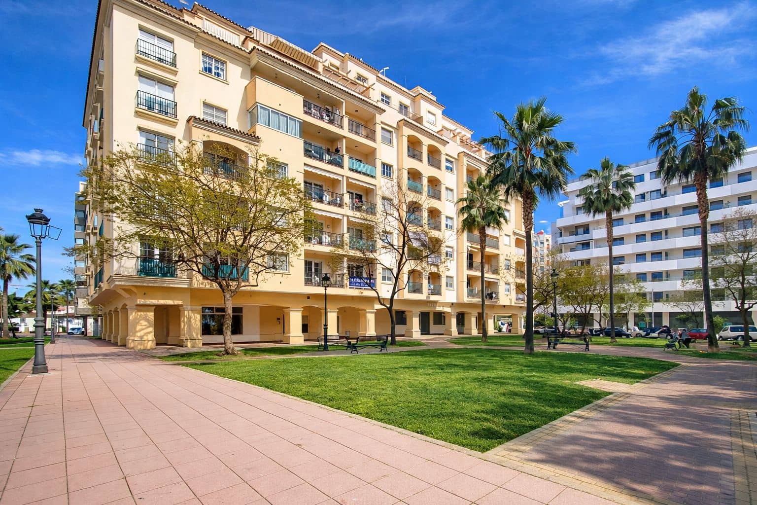 2 soveværelse Penthouse til salg i Estepona - € 749.000 (Ref: 9796353)