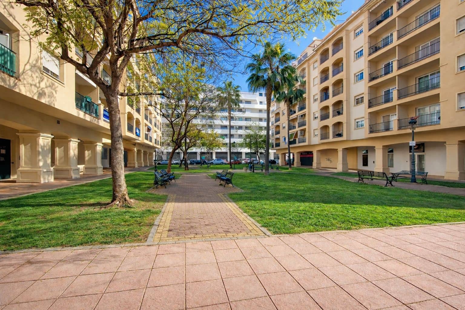 2 soveværelse Penthouse til salg i Estepona - € 749.000 (Ref: 9796353)