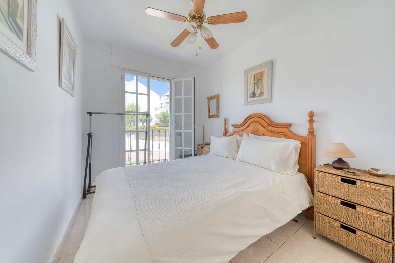 3 bedroom Townhouse for sale in New Golden Mile - € 495,000 (Ref: 9796357)