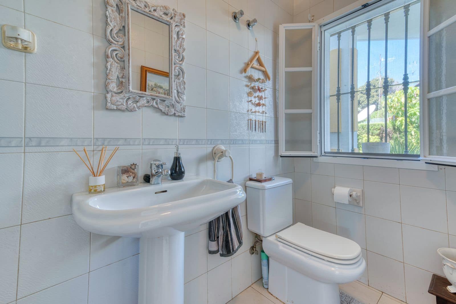 3 bedroom Townhouse for sale in New Golden Mile - € 495,000 (Ref: 9796357)