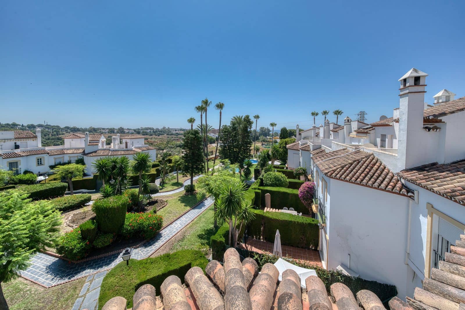 3 bedroom Townhouse for sale in New Golden Mile - € 495,000 (Ref: 9796357)