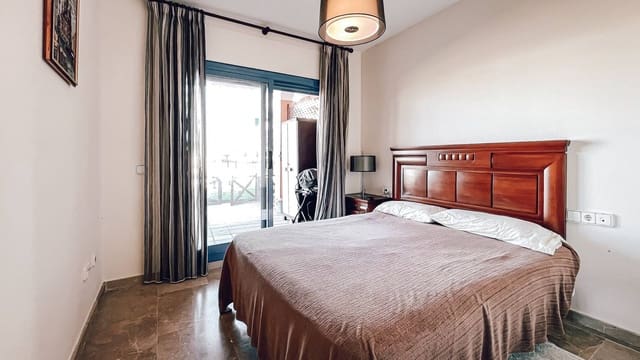 2 sypialnia Apartament na sprzedaż w La Duquesa / Puerto de la Duquesa, Manilva - 325 000 € (Ref: 9796358)