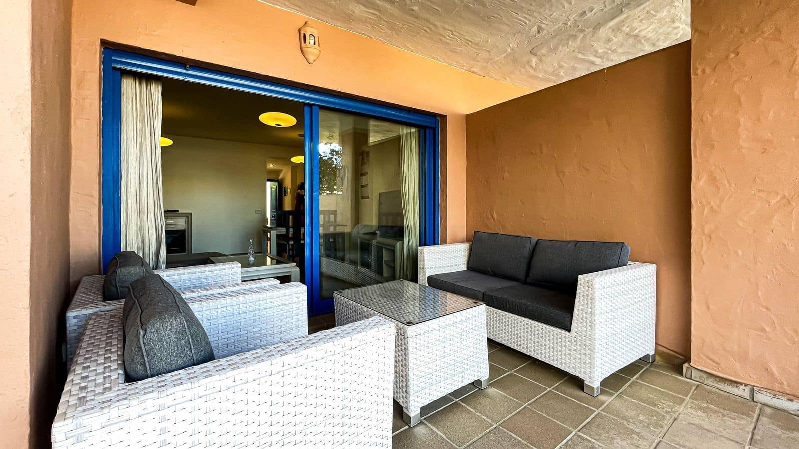 2 sypialnia Apartament na sprzedaż w La Duquesa / Puerto de la Duquesa - 325 000 € (Ref: 9796358)