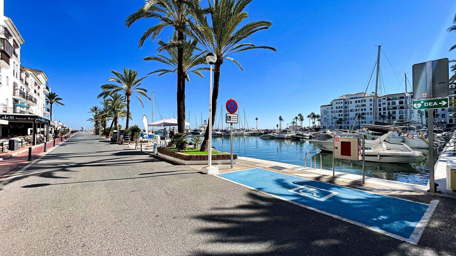 2 sypialnia Apartament na sprzedaż w La Duquesa / Puerto de la Duquesa - 325 000 € (Ref: 9796358)