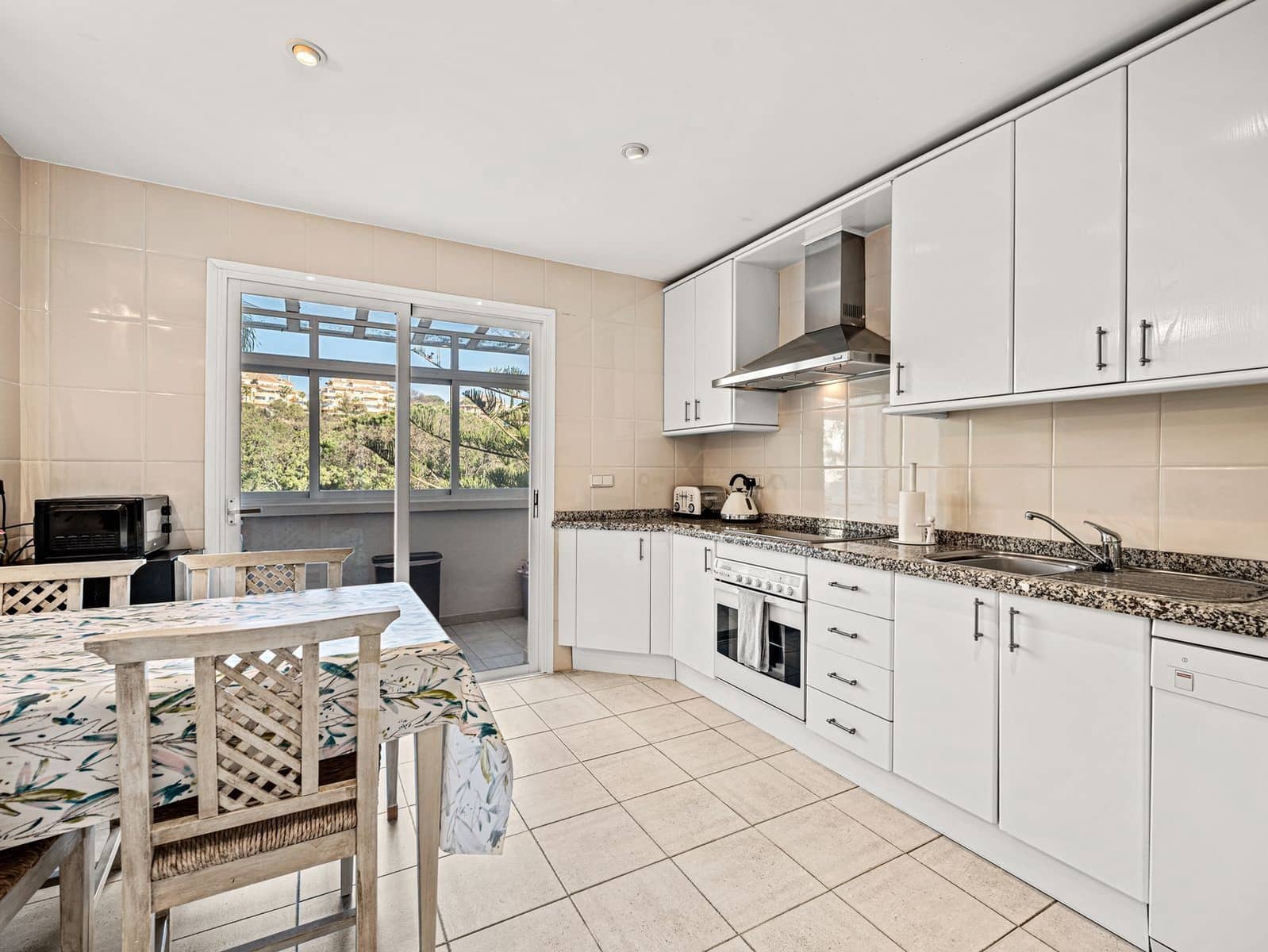 3 sovrum Lägenhet till salu i Elviria - 785 000 € (Ref: 9796359)