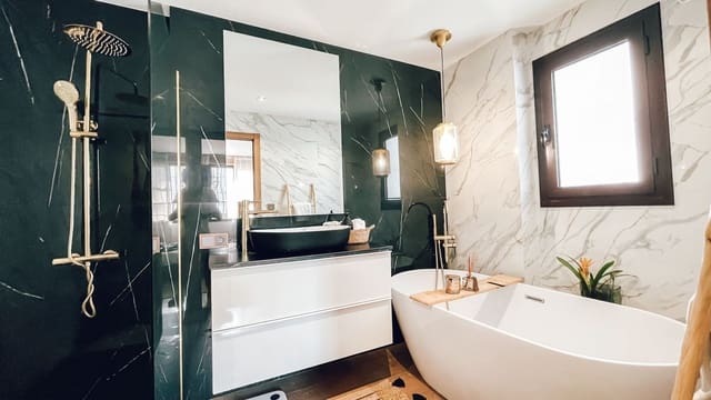 2 chambre Appartement à vendre à Puerto Banus, Marbella - 699 950 € (Ref: 9796363)