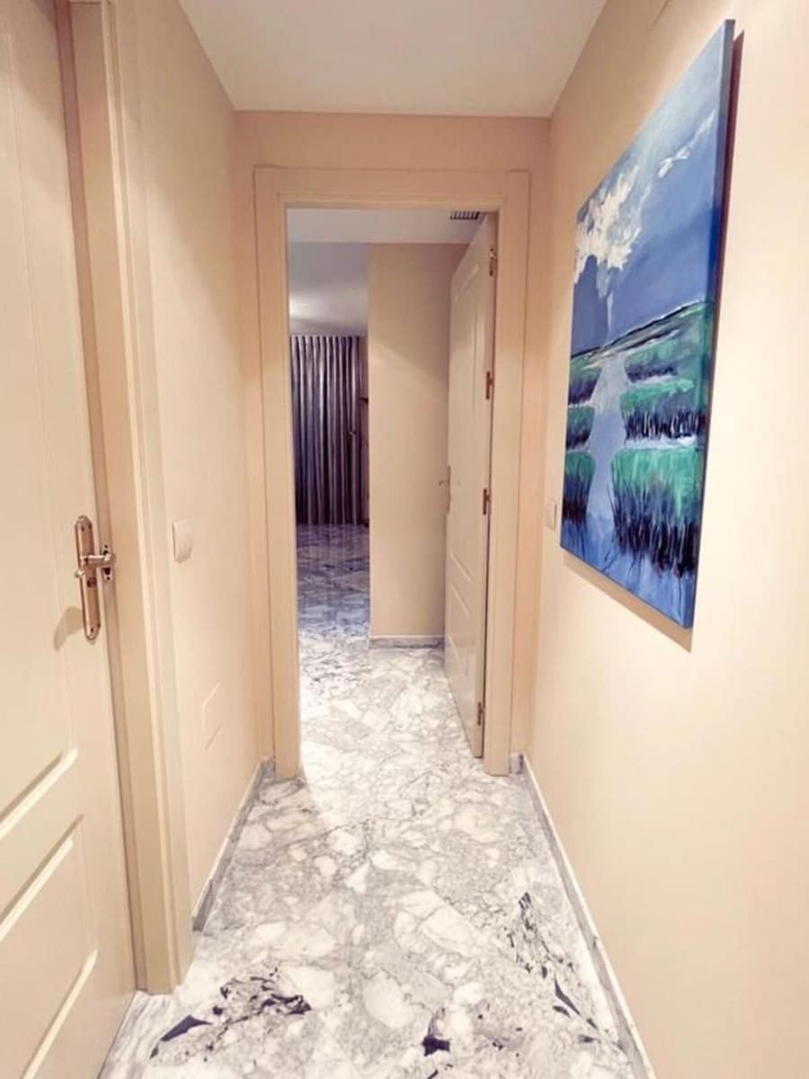 Apartamento de 2 habitaciones en Mijas Costa en venta - 419.000 € (Ref: 9796365)